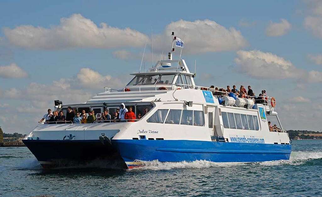 DEJEUNER CROISIERE DANS LE GOLFE